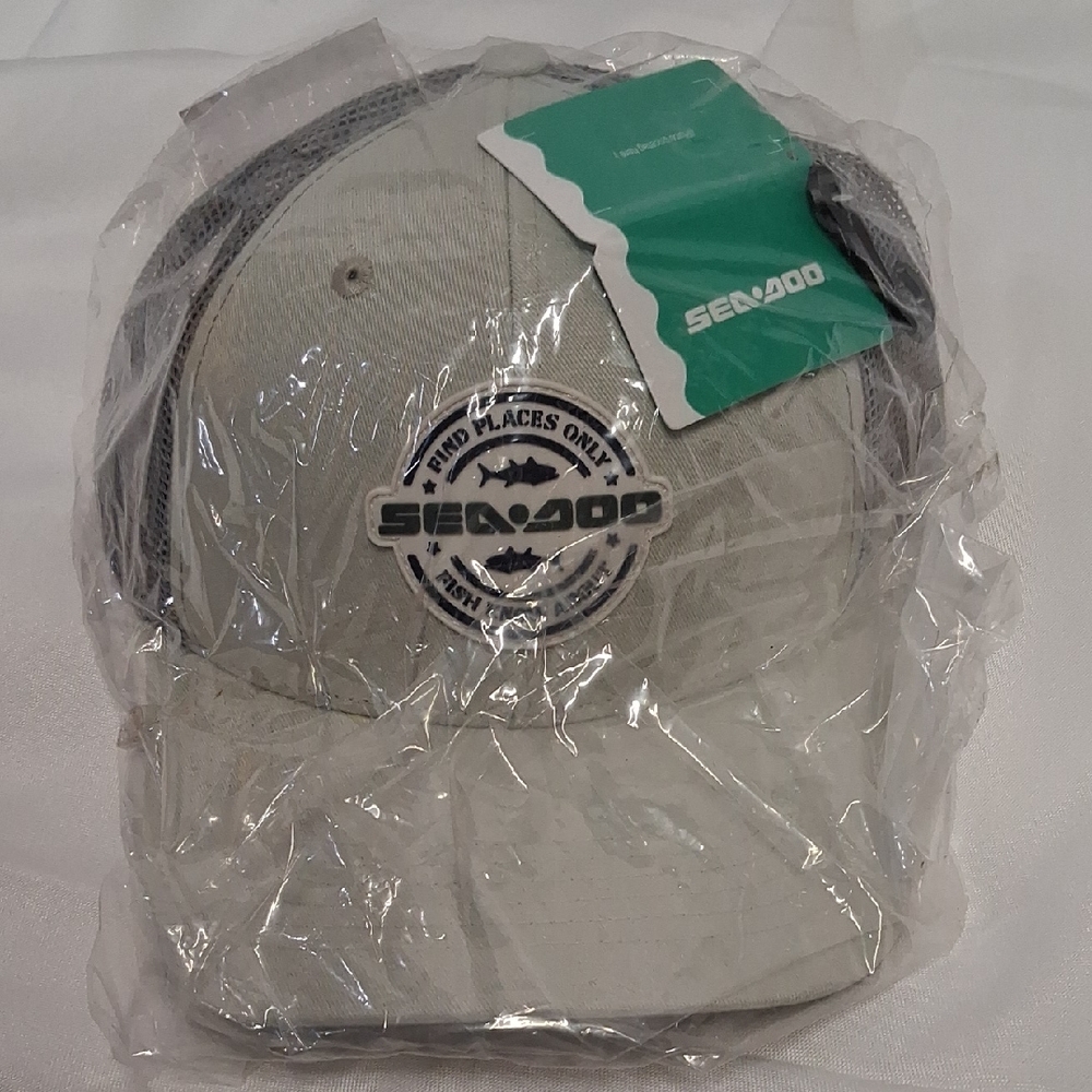 NWT Mens Sea-Doo Gray Snap Back Cap